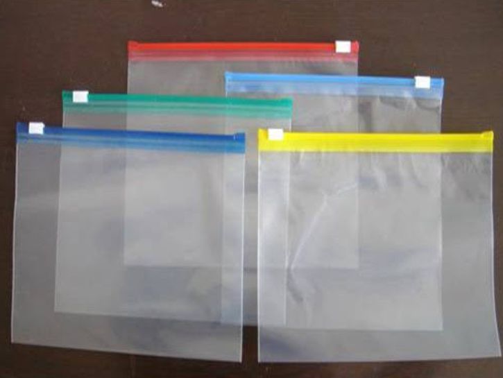Transparent Plastic Zipper Pouches, Pattern : Laminated