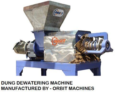 Cow dung dewatering system