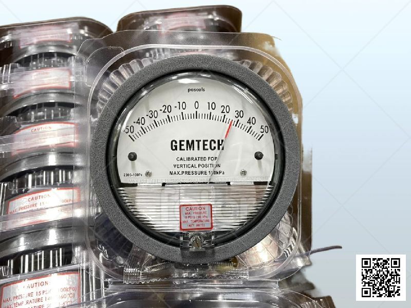 GEMTECH G2320 Series Differential Pressure Gauge Range 10-0-10 Inch Wc