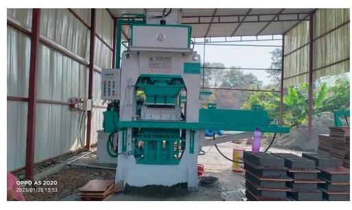 Hollow Block Making Machine, for Industrial, Automatic Grade : Semi Automatic