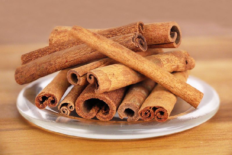 Organic cinnamon sticks, Packaging Type : Jute Bags