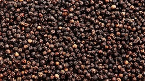 Natural Black Pepper Seeds, Grade Standard : Food Grade