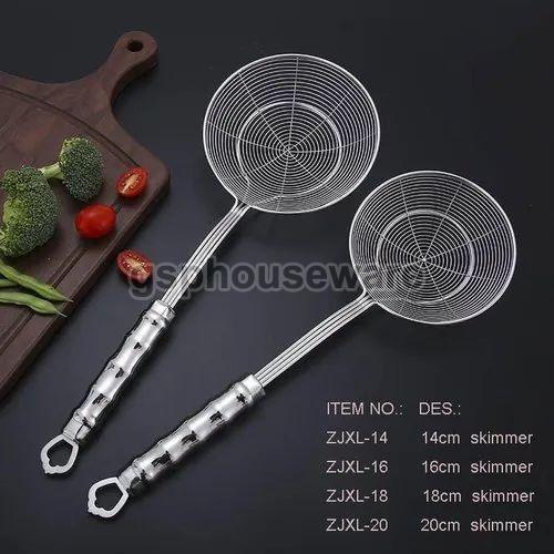 Silver Stainless Steel Frying Skimmer, for Kitchen Use, Style : Mesh