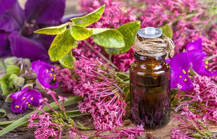 Light Yellow Organic Clary Sage Essential Oil, for Medicines, Cosmetics, Packaging Type : Plastic Bottle