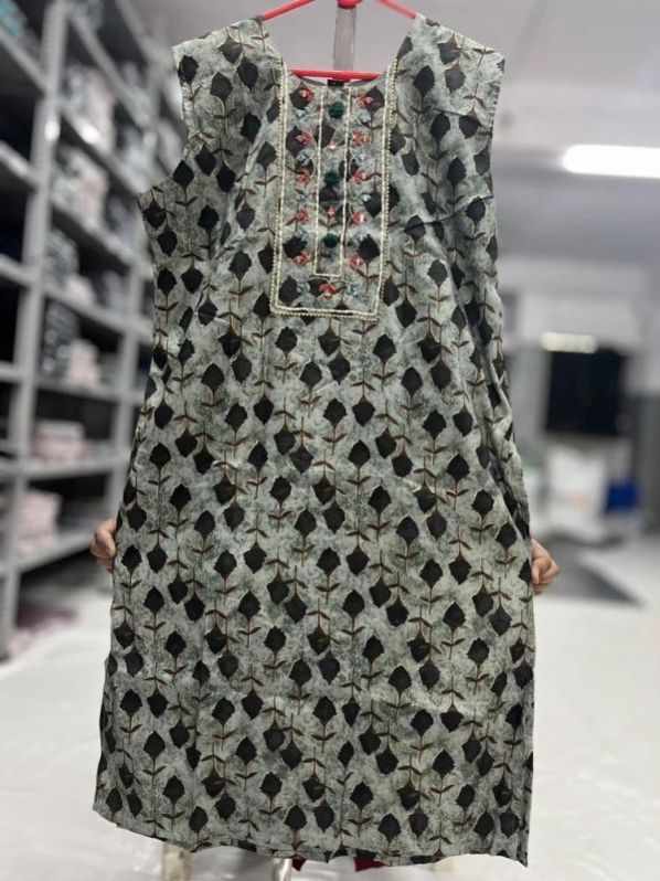 Ladies Grey Designer Printed Kurti