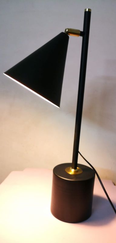 Plain Fluorescent metal table lamp, Voltage Rating : 220V