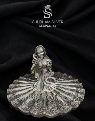 Silver Showpiece