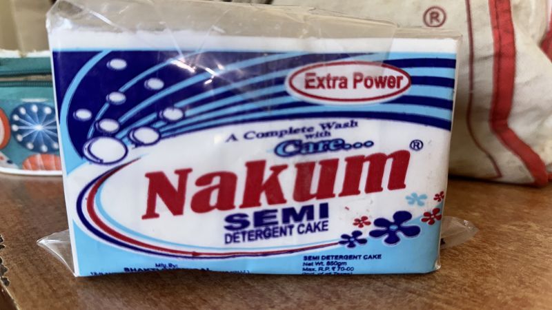 NAKUM SEMI DETERGENT CAKE
