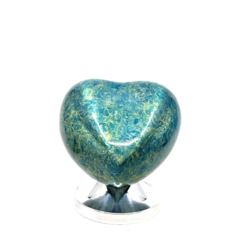 Shiny Green Heart Shaped Cremation Urn, Style : Modern