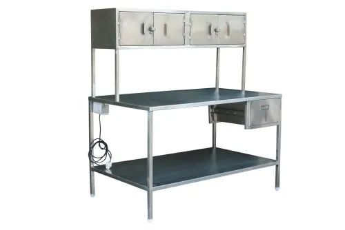 Silver Rectangular Stainless Steel Sealing and Labeling Table, Feature : Rust Proof, Hard Structure