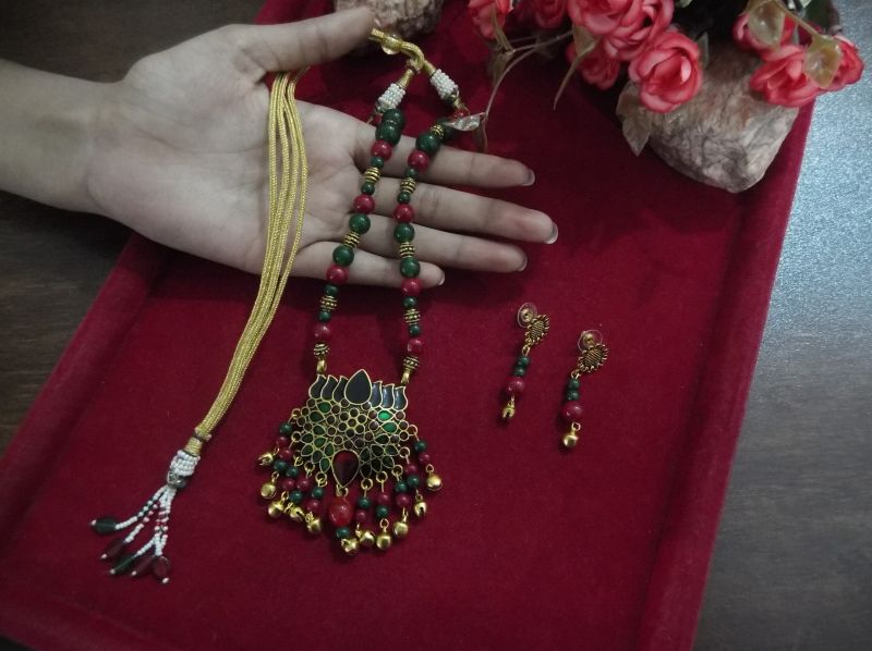 Traditional Handmade Necklace Set