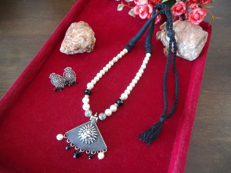 Pearl Handmade Necklace Set