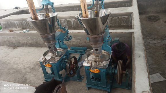 Edible Oil Extraction Machine