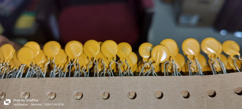 CERAMIC DISC CAPACITOR