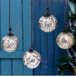 Silver Round Christmas Hanging In Set Of 4