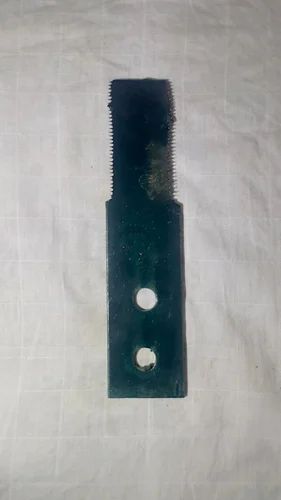 Iron Two Hole Thresher Blade