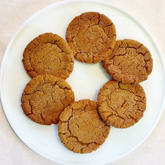 Ginger Snaps Dry Biscuit