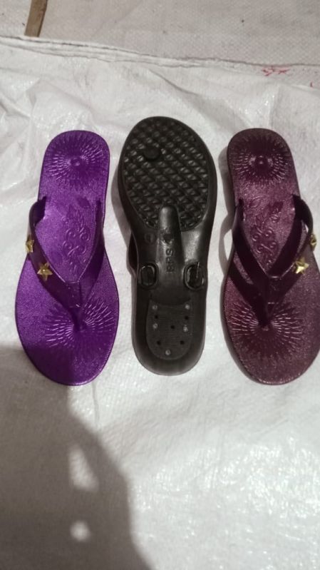 Plain PVC Ladies Daily Wear Slipper, Size : 6-9 Inch