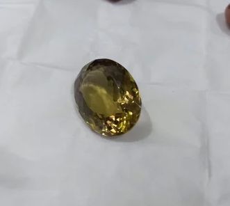 Oval Polished Yellow Apatite Stone, for Jewellery, Feature : Anti Corrosive, Fadeless, Shiny Looks