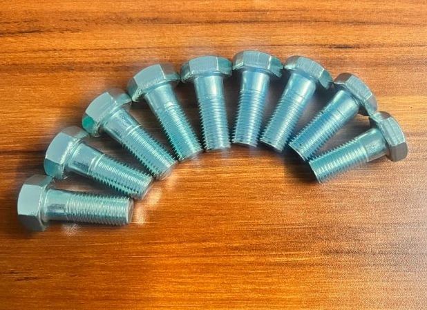 Silver Polished Boron Steel Rotavator Bolt, For Automotive Industry, Automobiles, Length : 35mm