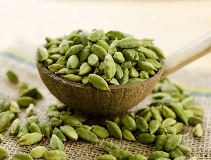 green cardamom