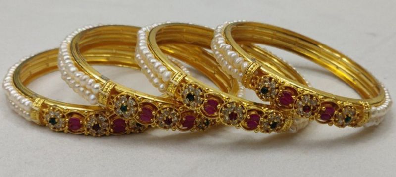 Metal Printed Polished hyderabady water pearls bangles, Dimension : 4inch, 4.5inch, 3inch