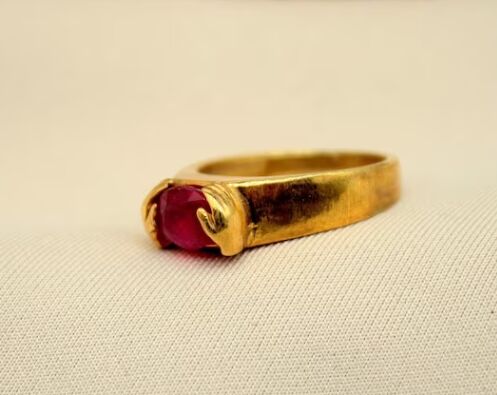 Gold Polished Ladies Fancy Ruby Ring, Size : 0-15mm, 15-30mm, 30-45mm