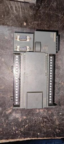 Siemens 6ES7 214-2AD23-0XB0 PLC