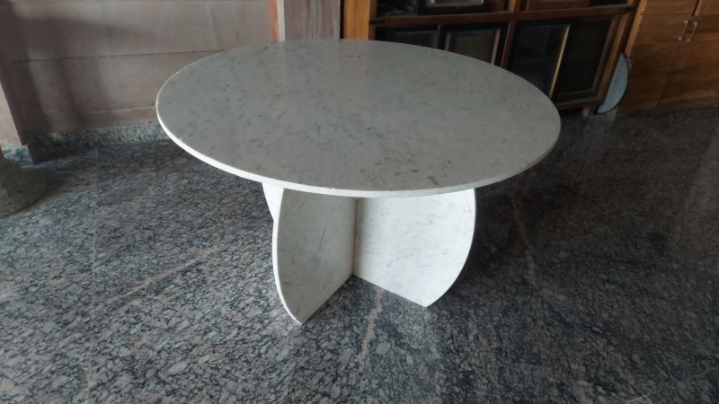 Round Multiweight Dining table 4 seater, for Restaurant, Hotel, Home, Garden, Cafe, Size : 4' Dia