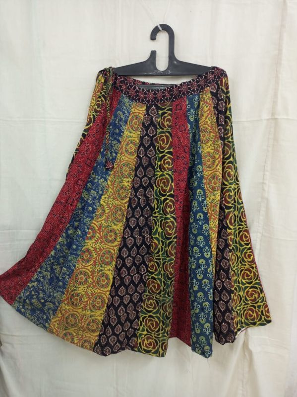Classic Handicraft Cotton Skirts, Size : 7
