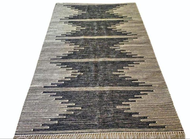 Rectangular Rugs, Style : Office, Hotel, Home