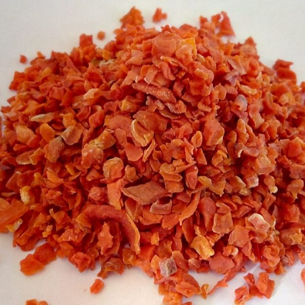 Dehydrated Carrot Flakes