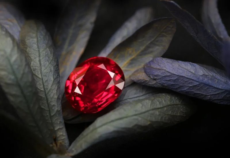 Red Ruby Glass Fill Rough Stone