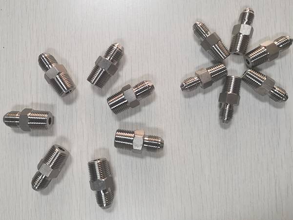 Silver Stainless Steel Npt Fittings, Size : Standard
