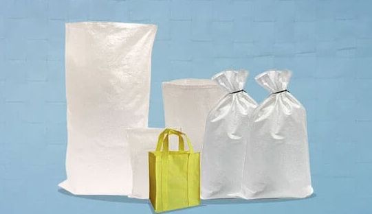 Plain PP Woven Bags, Fabric material : Polypropylene