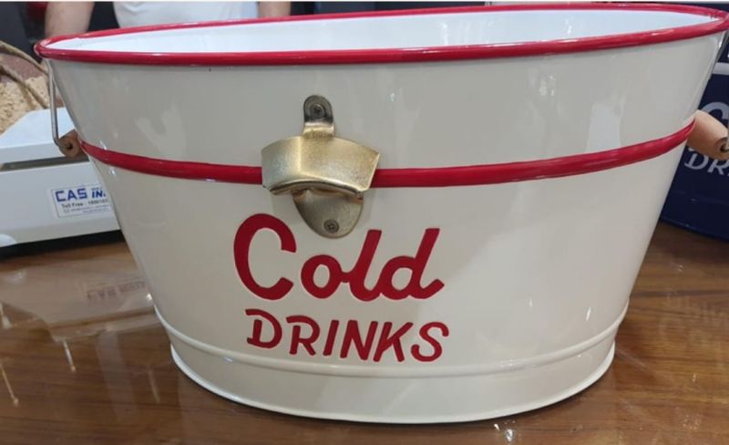 Polished Iron Cold Drink Tub, Shape : Oval