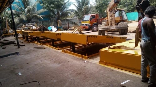 Yellow Polished Mild Steel Dock Leveler, for Industrial, Capacity : 6-12 Ton