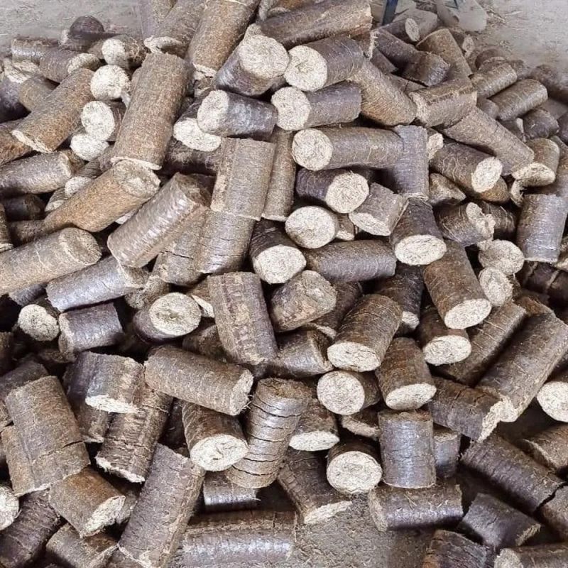 Brown Biomass Fuel Briquettes, for Used Heating, Size : All Sizes