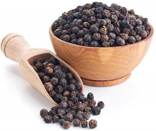 Whole Black Pepper Seeds