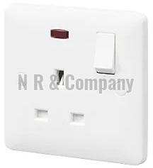 White Square Polished Plastic Powermax Single Socket, Packaging Type : Paper Box