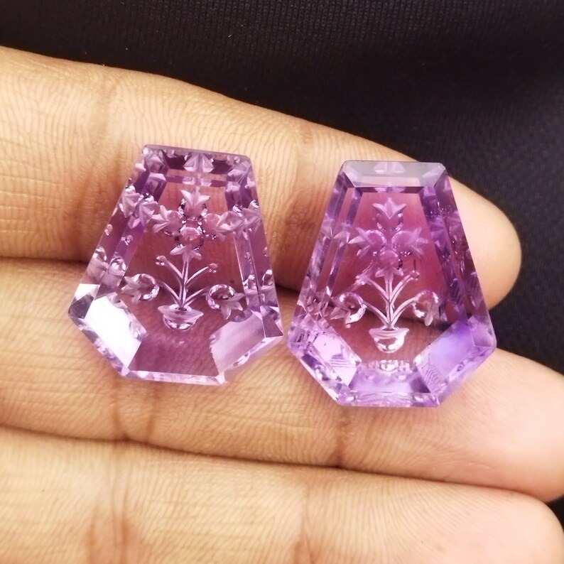 Gemstone Amethyst Carving Earring, Packaging Type : Velvet Box