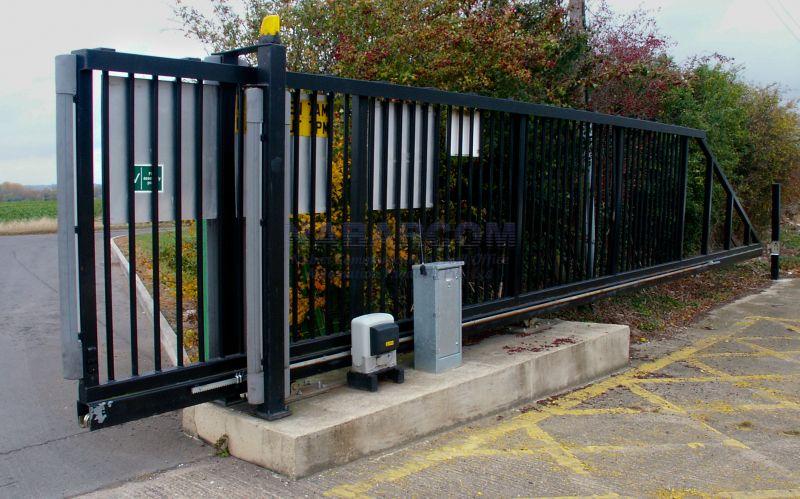 Black Alloy Steel Automatic Motorized Gate, for Industrial Use