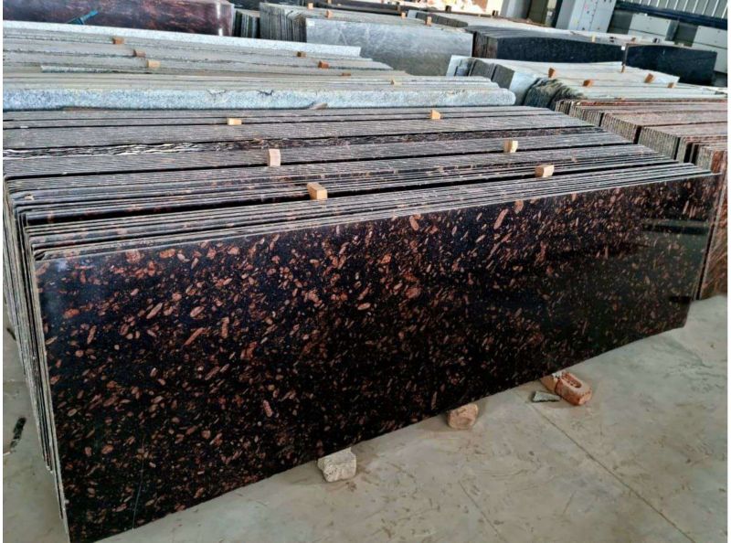 Rough-Rubbing Brown Pearl Granite Slab, Specialities : Stylish Design, Striking Colours, Shiny Looks