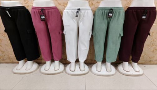 Cotton Ladies Cargo Pant, Specialities : Comfortable, Dry Cleaning, Easily Washable