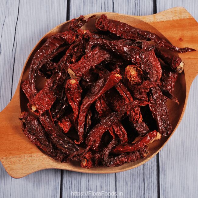 Raw Common Chilly dried red chili for Food Medicine, Spices, Cooking