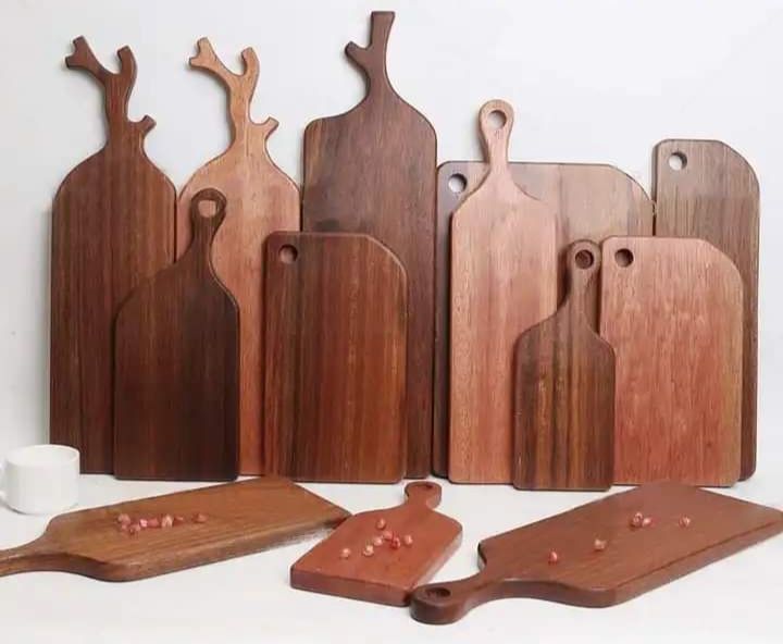 wooden chopping board