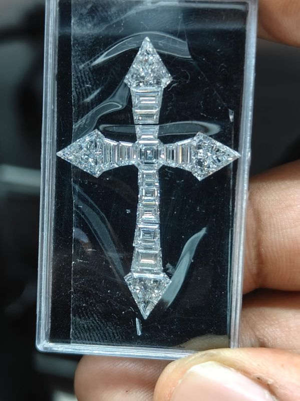 Cross Cut Lab Grown Diamond, Technique : HPHT