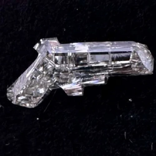 Gun Cut Lab Grown Diamond, Technique : HPHT
