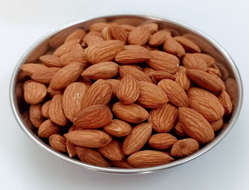 Hard Organic Raw Almond Nuts for Human Consumption
