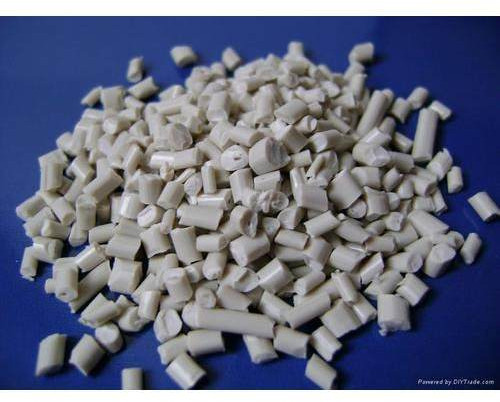 Off White High Impact Polystyrene Granules for Industrial Use